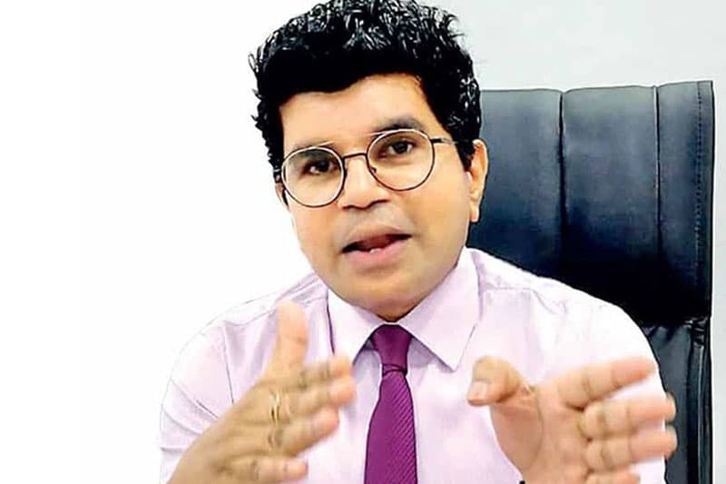 තුසිත හල්ලොලුව අත්අඩංගුවට