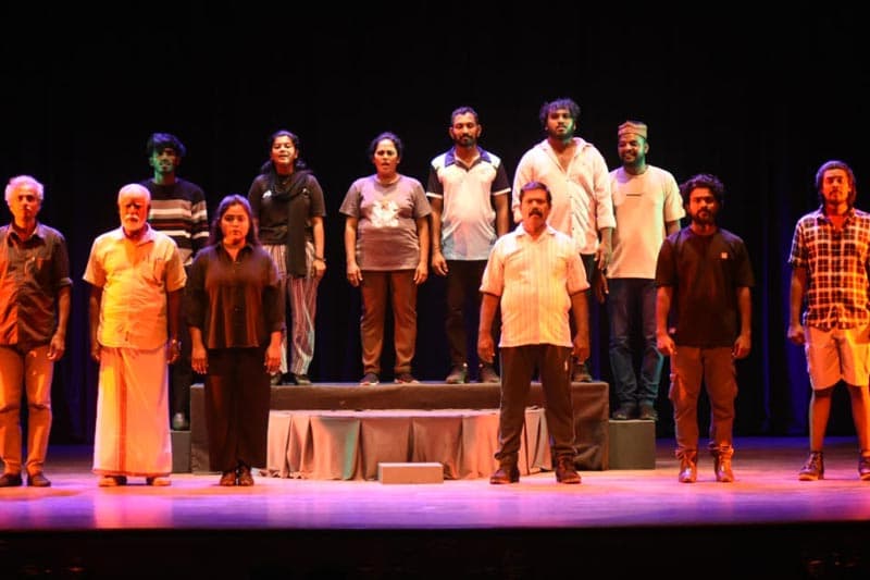 අඩසියවසක් දකුණ කලඹා උතුරෙන් යළි ඉපදුණු මකරා | හර්ෂා සුගතදාස