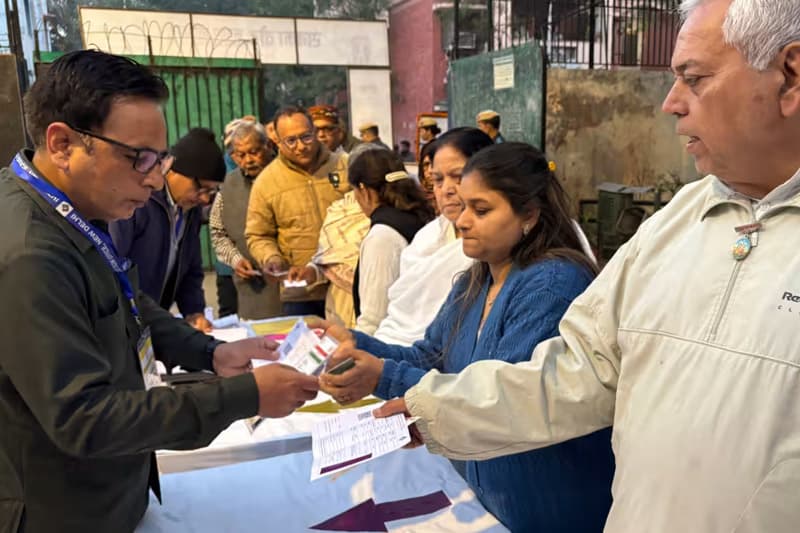 පරාජයෙන් අවසන් වූ දූෂණ විරෝධී සටන - දිල්ලි මැතිවරණය