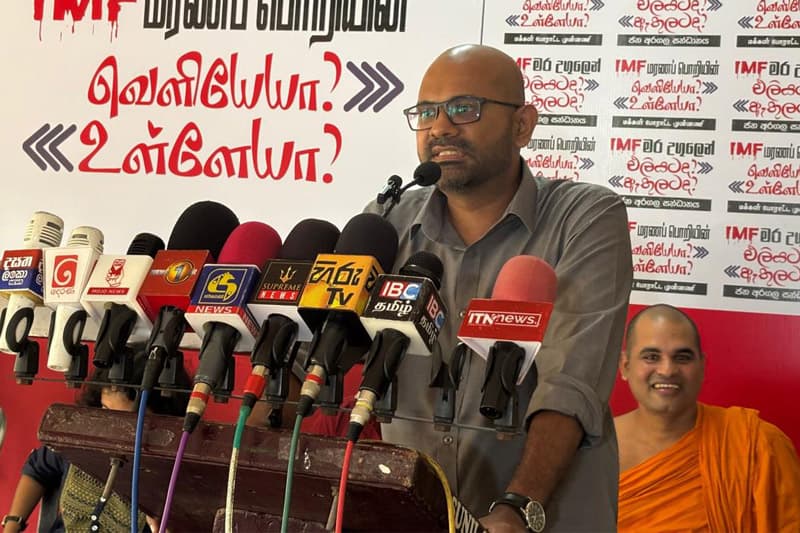 වාහන ආනයනයෙන් රජයට ඩොලර් බිලියන 1.05ක් අහිමි වෙනවා - ධනූෂ පතිරණ