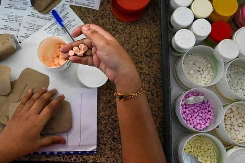 රජයේ නොසැලකිල්ල හේතුවෙන් දැඩි ඖෂධ හිගයක් පවතිනවා - GMOA
