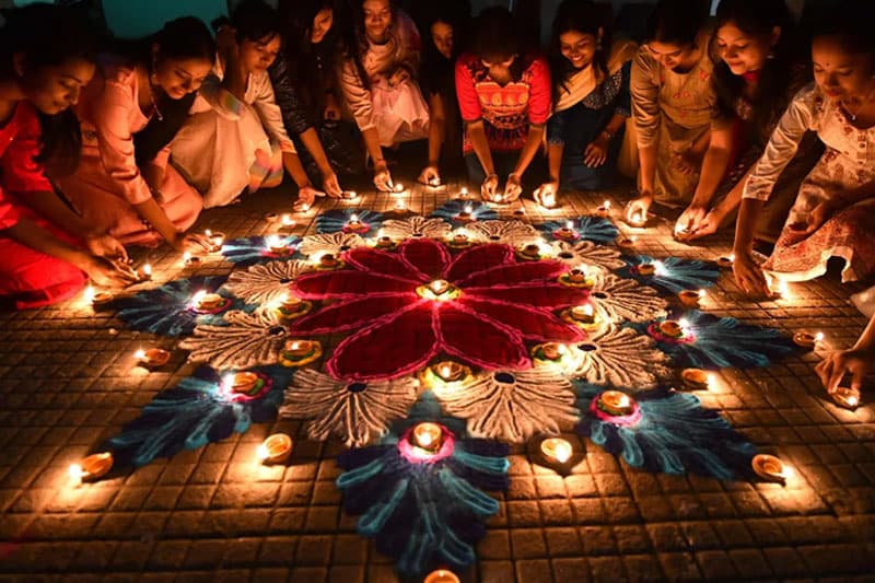 දීපාවලී උත්සවය අදයි..