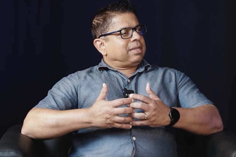 'චිත්රපටය Art House ද Commercial ද කියන එක අපිට වැඩක් නෑ.හැම නිර්මාණයකටම අපි සම අවස්ථාවක් දෙනවා' - රවී සේනාධිපති