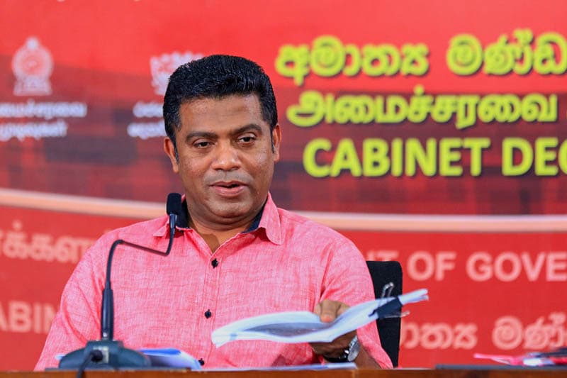 මත්ද්රව්ය සහ අපරාධවලට සම්බන්ධ දේශපාලකයන් දැන්ම හෙළිකරන්න බෑ ලු !
