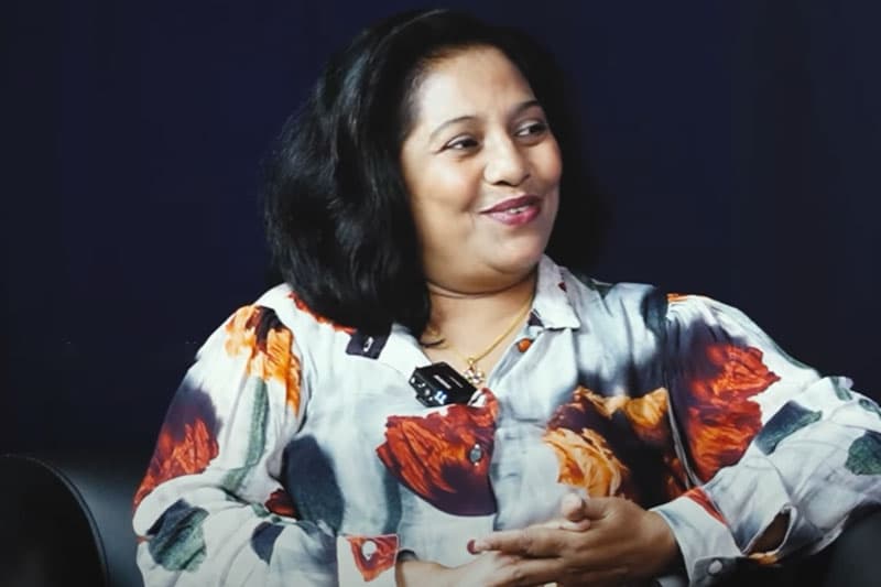 'මම දැන් හෙමින් හෙමින් මාව හොයාගෙන යනවා' - තුෂාරි මානවඩු (video)