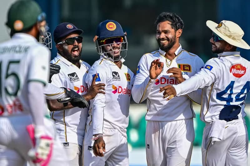 ශ්රී ලංකාව ඉනිමක් හා ලකුණු 78කින් බංග්ලාදේශය පරදවයි