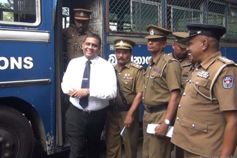 තුෂාර උපුල්දෙණිය අත්අඩංගුවට ගැනීම සහ වැඩ තහනම් කිරීම විධිමත් නෑ - මානව හිමිකම් කොමිසම
