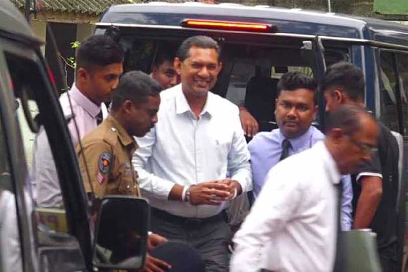 පාදයේ නහරයක් පුපුරා යාමෙන් සුගීෂ්වර බණ්ඩාර බන්ධනාගාර රෝහලට