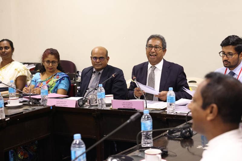ක්ෂුද්රමුල්ය හා ණය නියාමන අධිකාරිය පනත් කෙටුම්පතට රජයේ මුදල් පිළිබඳ කාරක සභාවේ අනුමතිය