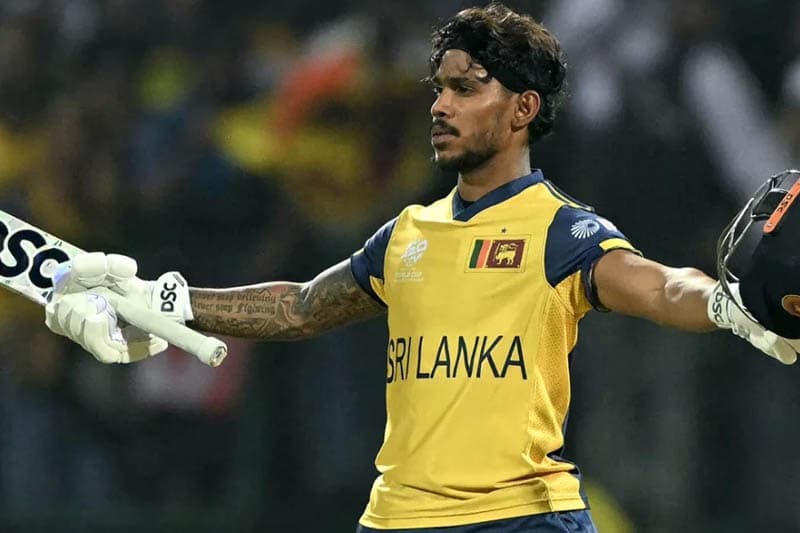 පැතුම් නිස්සංකගේ ඉස්තරම් ශතකයෙන් ශ්රී ලංකාව T20 ලෝක කුසලාන ‘සුපිරි 8’ වටයට