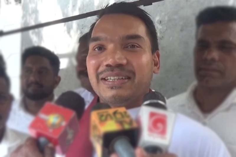 ආණ්ඩුවේ වංචා වහගන්න අපිව අධිකරණයට කැදවලා ඵලක් නෑ - නාමල් කියයි