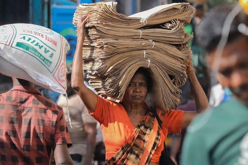 රට ගොඩ නැගිය හැක්කේ කෙසේද? | මහාචාර්ය චරිත හේරත්