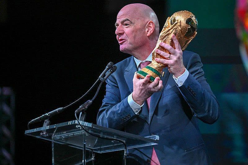 ලෝක කුසලානය පෞද්ගලික අංශයට විකිණීමට FIFA සභාපතිගෙන් යෝජනාවක්: සාමාජික රටකට ඩොලර් මිලියන 40ක්!