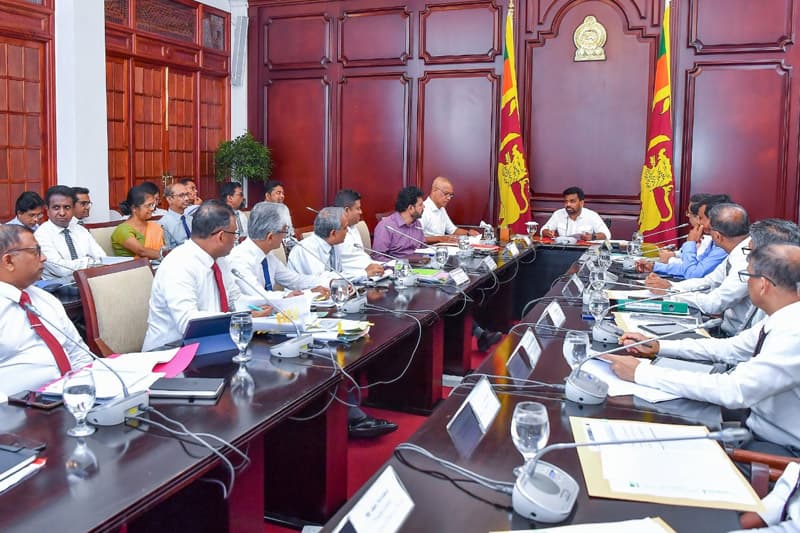කල් ඇදෙන විදේශ ව්යාපෘතිවලට ජනපතිගෙන් රතු එළියක්! - කෘෂිකර්මයේ නාස්තිය නැවැත්වීමට දැඩි නියෝග