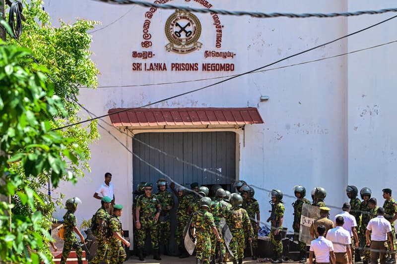 මීගමුව මිනී පිට්ටනියක් වෙද්දී බන්ධනාගාර ලොක්කෝ පොලිසිය කැඳවන්න දවසක්ම පරක්කු වෙලා! - මියගිය අය අතර 73 හැවිරිදි ඉන්දීය ජාතිකයෙකුත්; දිල්ලිවලින් විදේශ අමාත්යාංශයට රහසිගත සටහනක්