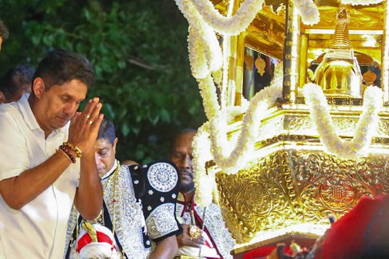 නායකයෙකු සොයන පuzzle එක - 14 ; සජිත්ගේ ආගම: බුදු දහම රැකීමද? එසේ නැත්නම් ජාතික සමගියද? | මහාචාර්ය ප්රදීප් එන්. වීරසිංහ