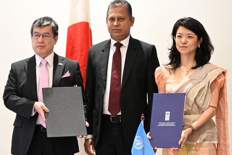 ජපානය දුන් මිලියන ගණනක සුළි කුණාටු ආධාර ‘ලියකියවිලි’ අස්සේ හිරවෙයි: ආණ්ඩුවේ මන්දගාමීත්වයට විවේචන!
