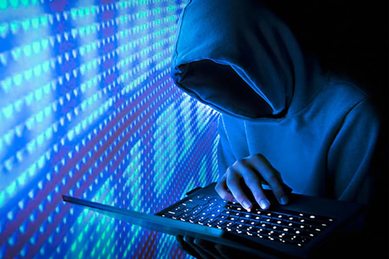 මහ බැංකුවයි භාණ්ඩාගාරයයි මරාගනී: ණය ගෙවන්න තිබ්බ ඩොලර් මිලියන 2.5ක සයිබර් මංකොල්ලයේ වගකීම කාගේද?