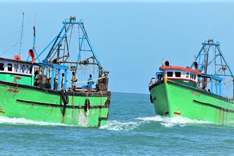 ඉන්දීය ට්රෝලර් මාෆියාවෙන් ලංකාවේ ඩොලර් මිලියන ගණනක ‘මුහුදු ආහාර අපනයනය’ අනතුරේ!