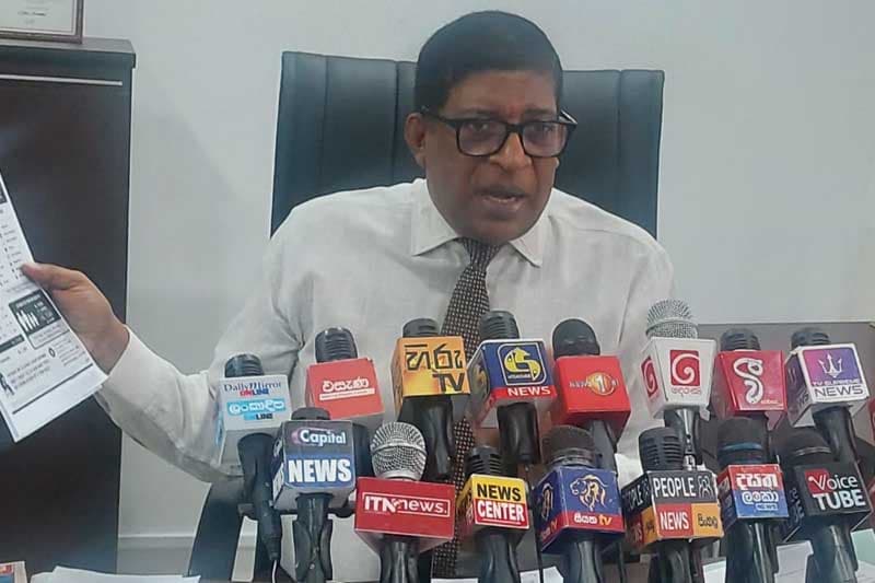 මහ බැංකු සෙල්ලමෙන් නැවත බැටකන්නේ ජනතාවයි' - රවී කරුණානායක