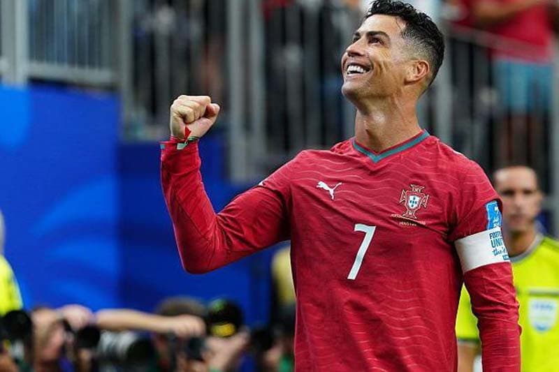 'මම නැවත ආවා!': ලෝක කුසලාන හයකදී ගෝල් ලබා ගත් පළමු ක්රීඩකයා වෙමින් රොනාල්ඩෝ අනතුරු අඟවයි