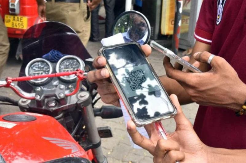 අද සිට ඉන්ධන නිකුත් කිරීම QR ක්රමයට පමණයි