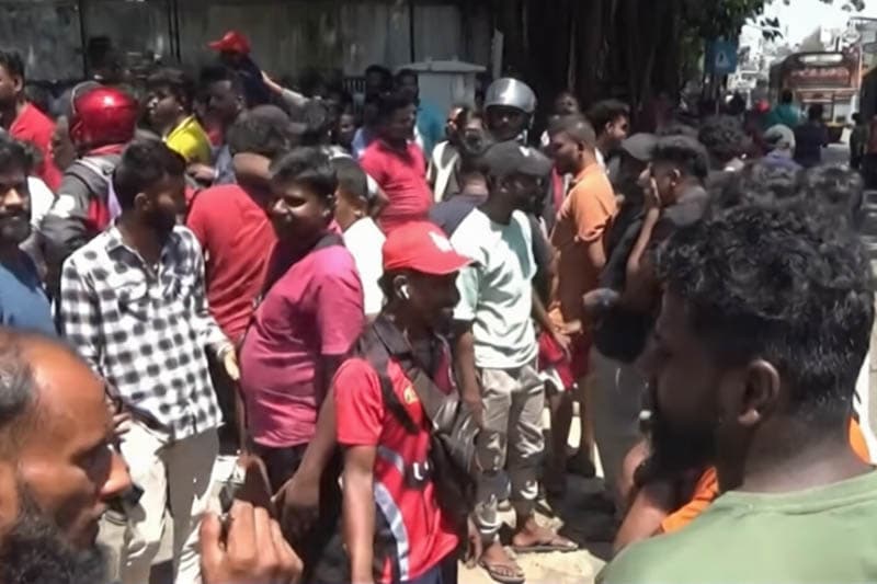 Pick Me රියැදුරෝ විරෝධතාවයක !