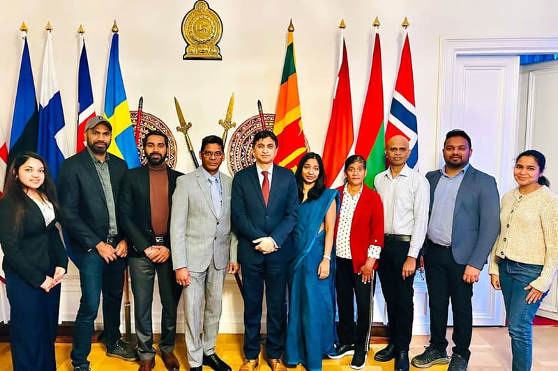 ස්වීඩනයේ ශ්රී ලංකා සංගමයේ නව නිලධාරි මණ්ඩලය හා තානාපති අතර විශේෂ සාකච්ඡාවක්