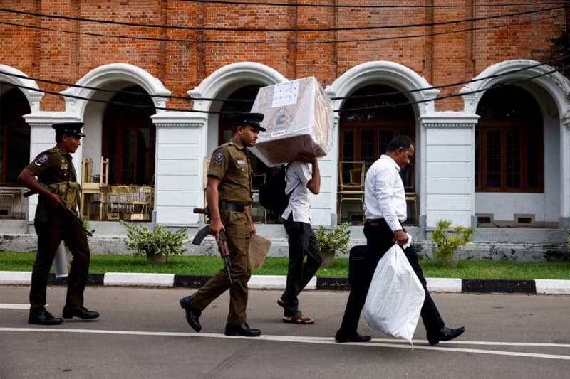 මැ.කො. බකං නිලාගෙන ඉන්නේ ඇයි? | කුසල් පෙරේරා