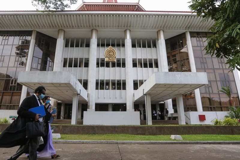 ත්රස්තවාදීන්ට මුදල් සැපයීම මැඩපැවැත්වීමේ සම්මුති පනත් කෙටුම්පත ගැන ශ්රේෂ්ඨාධිකරණ තීරණයක්