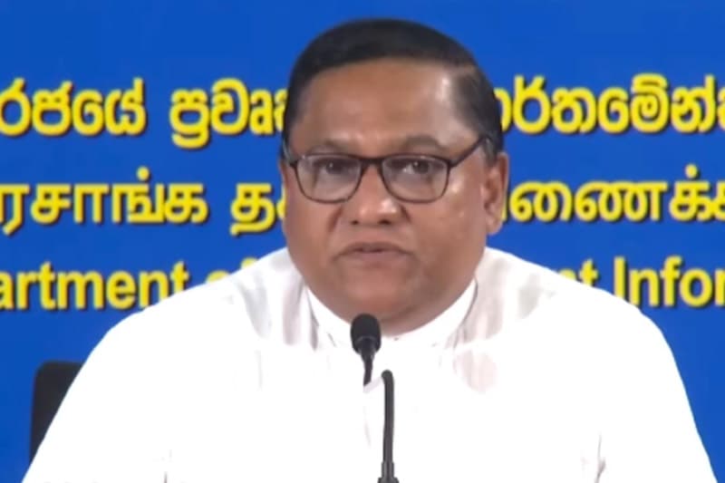 රණවිරු සැමරුමට දේශපාලන අධිකාරියට ආරාධනා නෑ - ඇමති විජිත