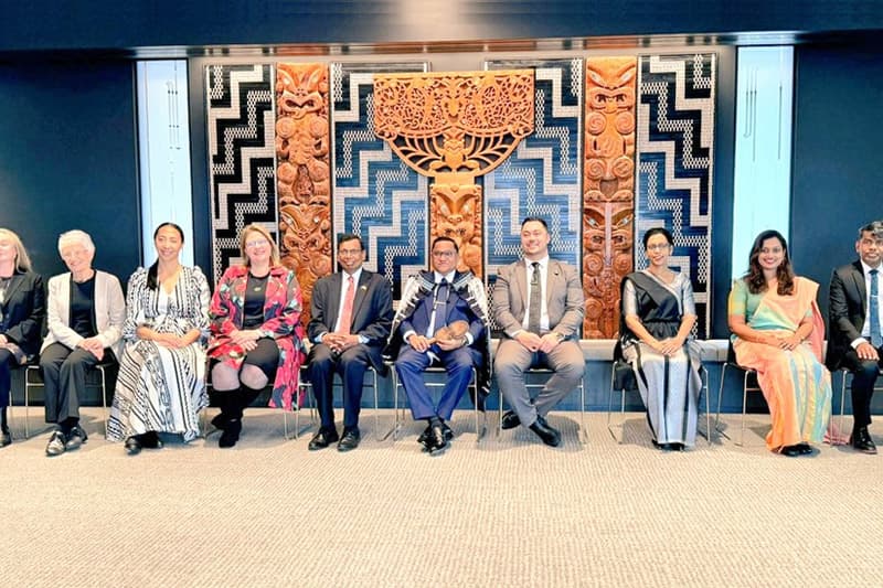 නවසීලන්තයේදී ‘මාවෝරි’ සම්ප්රදායික පිළිගැනීමක් ලැබූ ප්රථම ශ්රී ලාංකික විදේශ අමාත්යවරයා