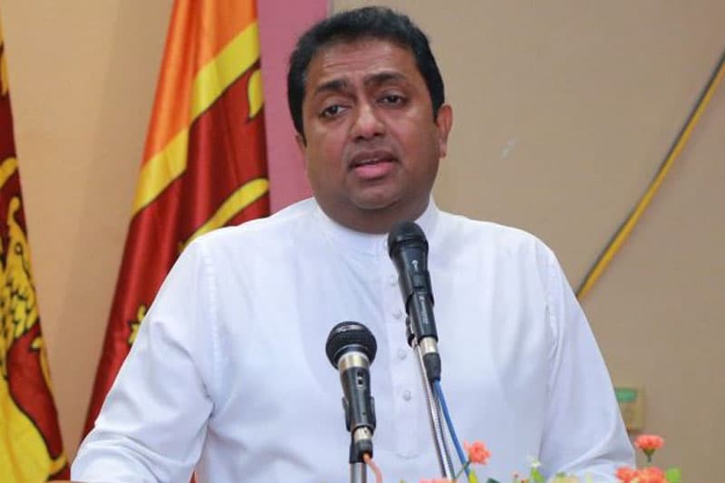 රුපියල් ලක්ෂ 27ක රජයේ මුදල් අවභාවිතය: අකිල විරාජ් කාරියවසම් අල්ලස් කොමිසමෙන් අත්අඩංගුවට!
