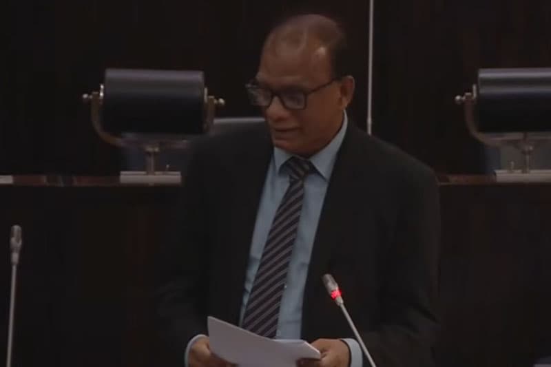 ජනන සැලසුම් වෙනස් කරමින් පුනර්ජනනීය බලශක්ති පංගුව 70% ඉක්මවා යාමට පියවර: පාර්ලිමේන්තුවේදී විශේෂ ප්රකාශයක්!