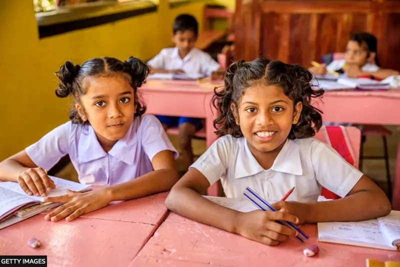 ශ්රී ලංකාවේ රජයේ පාසල් දරුවන්ගෙන් 97%කට අහිමි වී ඇති ඉංග්රීසි මාධ්ය අධ්යාපනය