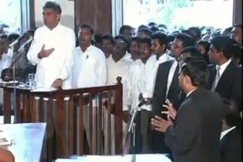 මදැයි 'බටලන්ද' බලන්න ගියා | කුසල් පෙරේරා