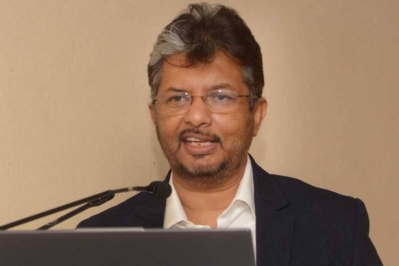 ක්ලික් එකක සීමාව: සියදිවි නසාගැනීම් වාර්තාකරණයේ මාධ්ය සදාචාරය පරීක්ෂාවට