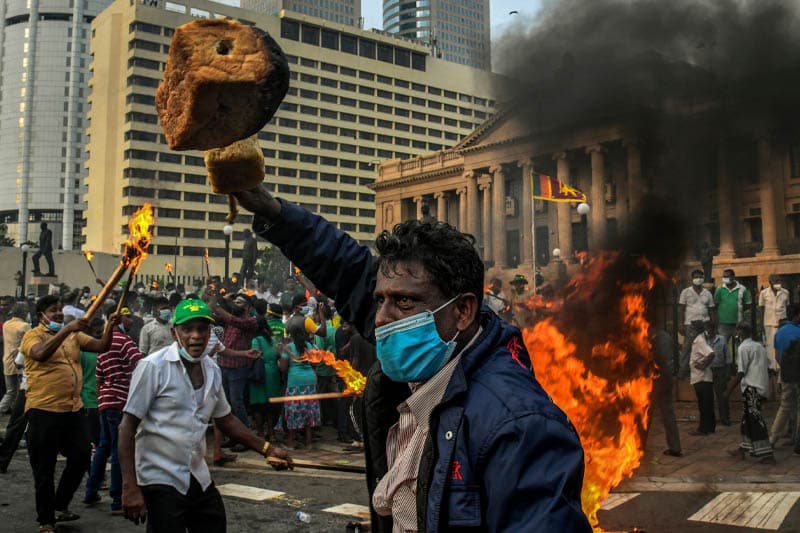 ලංකාව කඩා වැටුණේ සත්යය යටපත් කිරීම නිසාය - (නීතිඥ චන්ද්රසිරි සෙනෙවිරත්න)