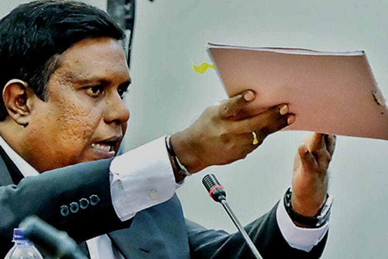 දිලිප පීරිස්ගේ රස්සාව නීතිපතිට ඉහළ එකක්ද ? | නීතිඥ චන්ද්රසිරි සෙනෙවිරත්න
