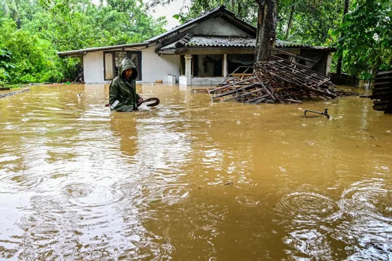 කුණාටුවෙන් පසු ගමන්මග | මහාචාර්ය චරිත හේරත්