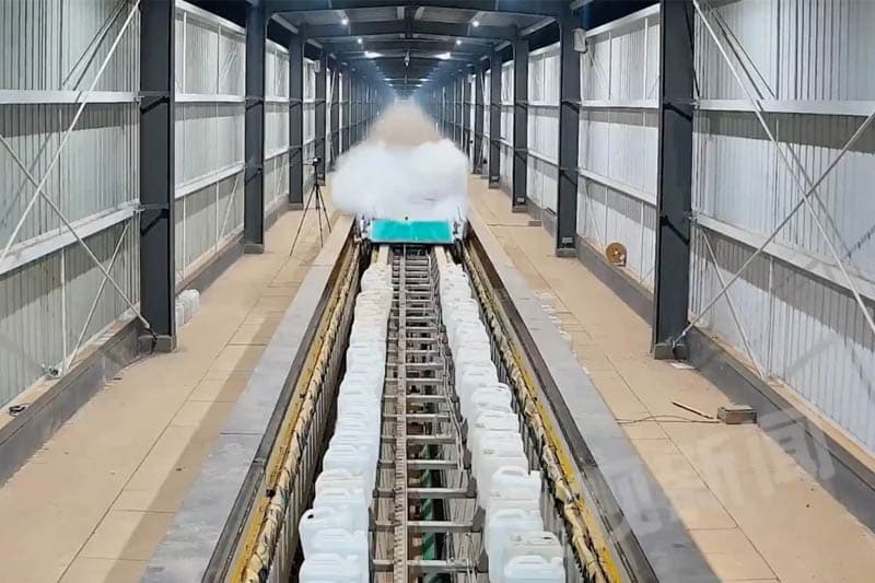 චීනය ලොව වේගවත්ම දුම්රිය නිපදවයි