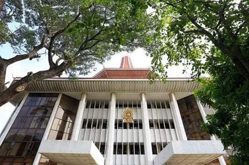 ‘එක රටක් - නීති දෙකක්’ වෘත්තීය සමිති උසාවි යයි