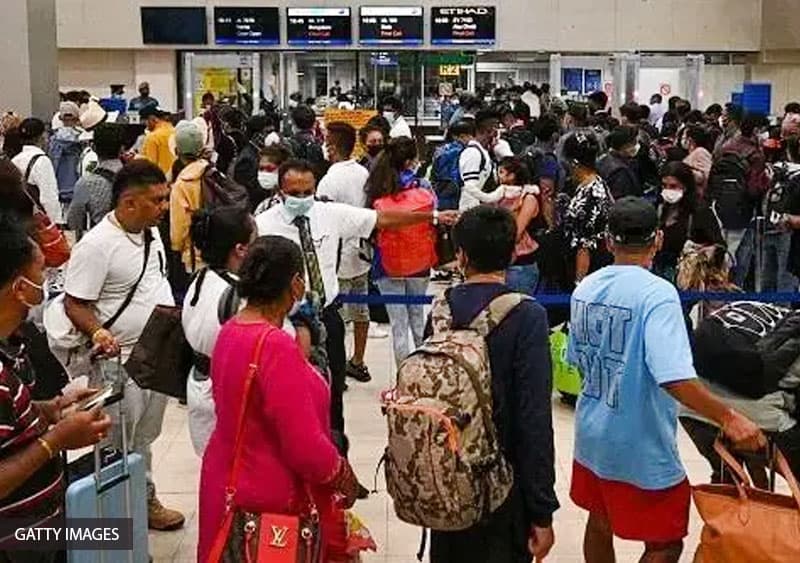 ජාත්යන්තර ප්රේෂණ දිනය: දරුවන් වෙනුවෙන් දරුවන් අතහැර යන විදෙස් ශ්රමිකයින්ගේ මහන්සිය වතුරේ යයි ද?