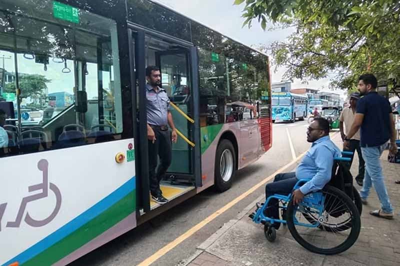ආබාධ සහිත පුද්ගලයන්ගේ ප්රවේශ අයිතිය තහවුරු කිරීමට රු. මිලියන 1000ක් !