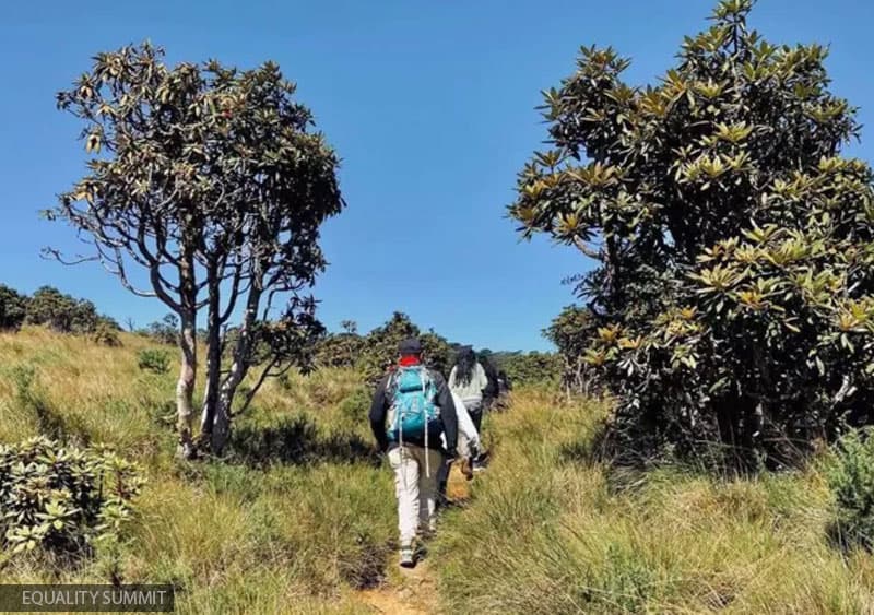 ශ්රී ලංකාවේ කඳු 10ක් දවස් පහෙන් තරණය කරමු