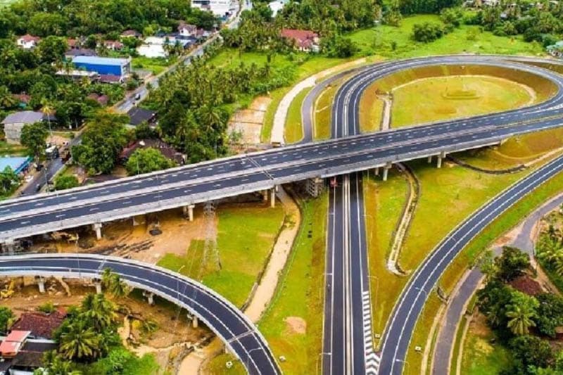ඉදිරි ජනපතිවරණයේ ප්රතිඵල තීරණය කෙරෙන ආණ්ඩුවේ අධිවේගී මාර්ග සංවර්ධනය