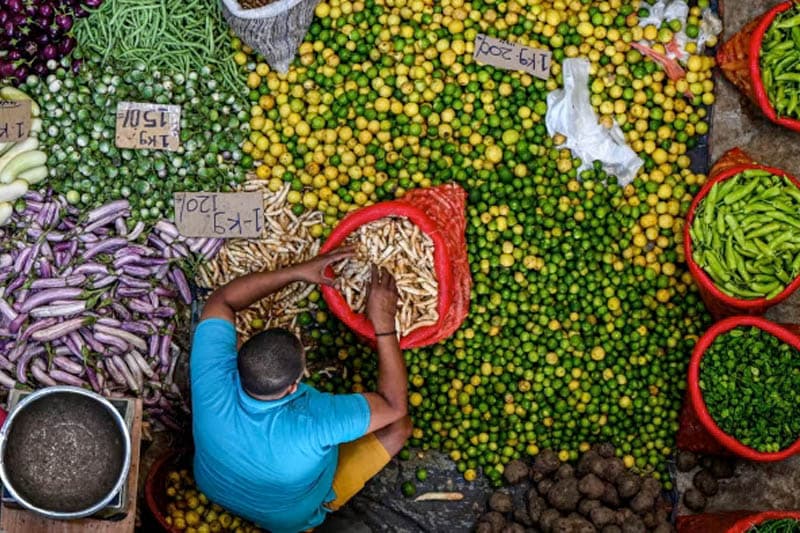 නුවරඑළියේ මෝඩ ගොවියා - (එරන්ද ගිනිගේ)