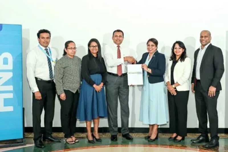 'HNB කාඩ්පත් සමඟ Visa Easy Tap'
