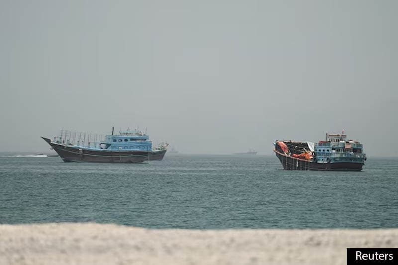 ගල්ෆ් කලාපයේ තවමත් අළු යට ගිනි; 'තායිවාන නෞකාවට ගැහුවේ ඉරානය'- එක්සත් ජනපදය