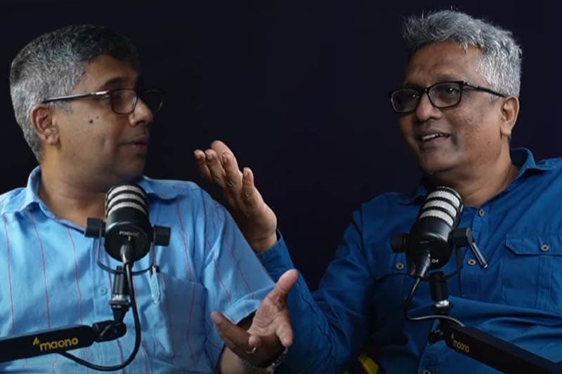 ආණ්ඩුවේ මැති ඇමතිවරු පෙරහැර මධ්යයේ ගමන් කරන්නේ ඇයි...? Ideas front වීඩියෝවක්